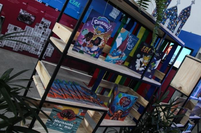 Imprensa Oficial vende livros com descontos de até 50% durante a bienal