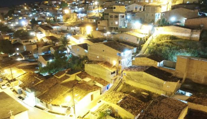 A capital de Alagoas, tem mais 20 mil novos pontos iluminados