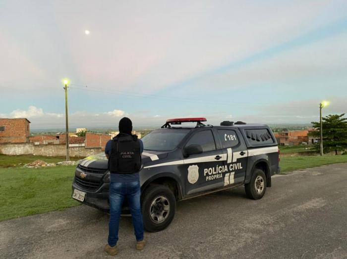 Acusada de liderar grupo criminoso em Sergipe é presa em São Miguel dos Campos