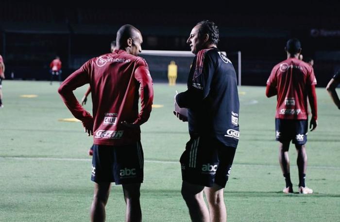 Escalação do São Paulo: com Orejuela e Benítez no time titular, Ceni comanda primeiro treino