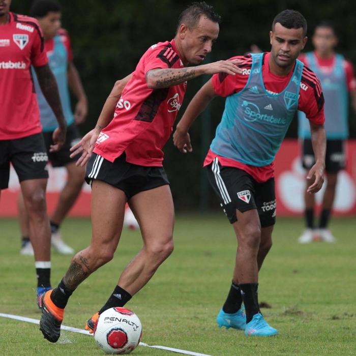 São Paulo trabalha em dois períodos e dá sequência à pré-temporada com Ceni no CT