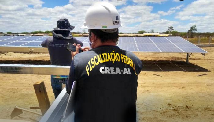 Realizada pelo Crea-AL ,uma fiscalização contra irregularidades em empresas de energia solar
