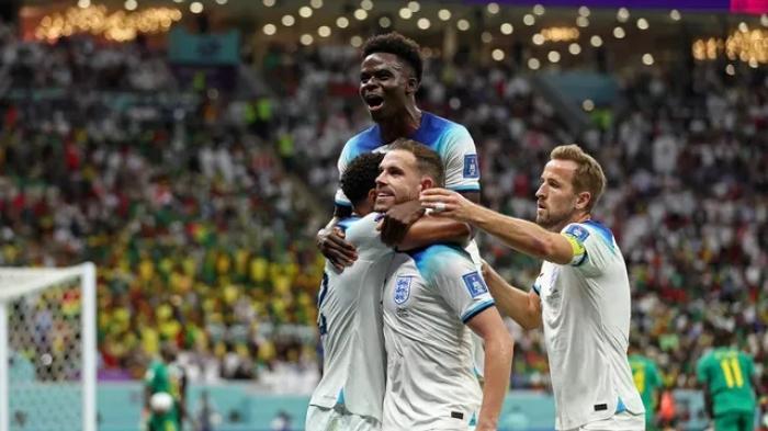 Inglaterra faz três em Senegal e enfrenta a França nas quartas de final