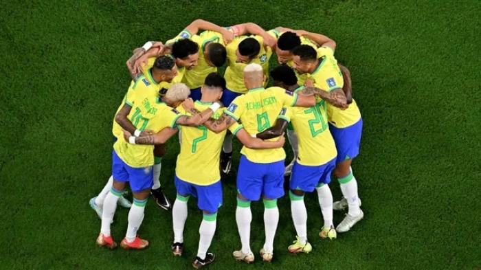 Brasil goleia a Coreia do Sul e enfrenta a Croácia nas quartas da Copa