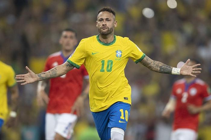 Neymar confirma volta ao Santos em 2025
