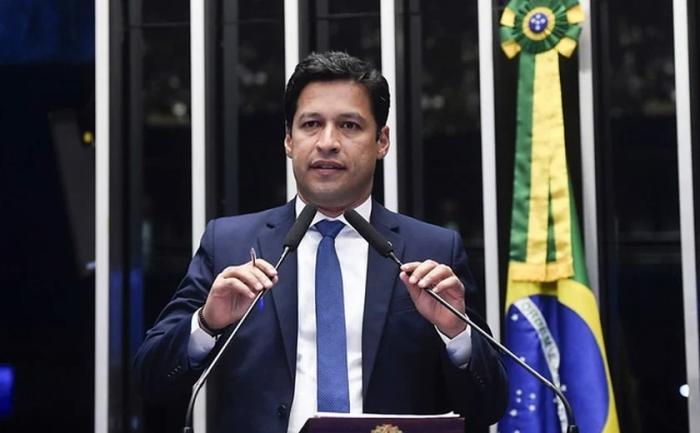 Rodrigo Cunha desponta como favorito para ser vice de JHC nas eleições em Maceió