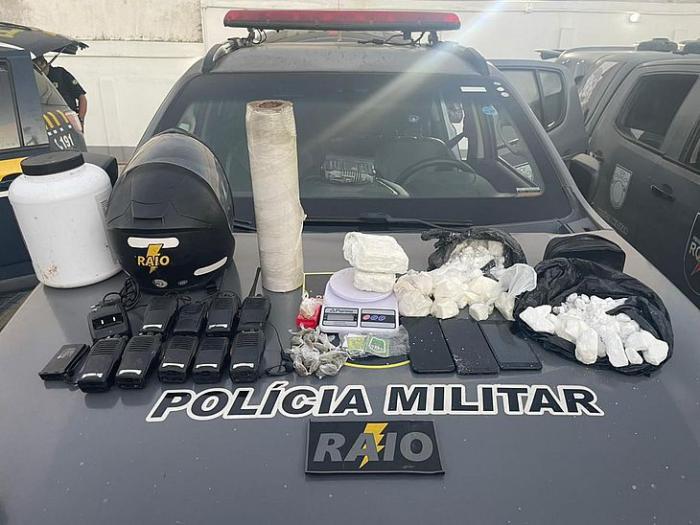  Polícia Militar de Alagoas realiza operações e prende suspeitos por tráfico, em Maceió