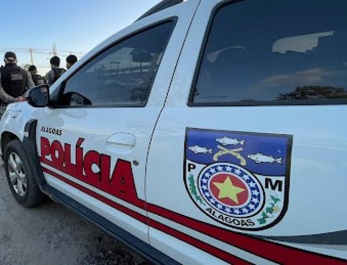 Motorista embriagado causa acidente e defeca na presença da policia em Maceió
